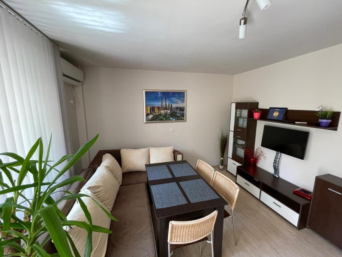 Apartment George Бургас Екстериор снимка